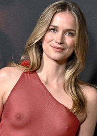 Elizabeth Lail