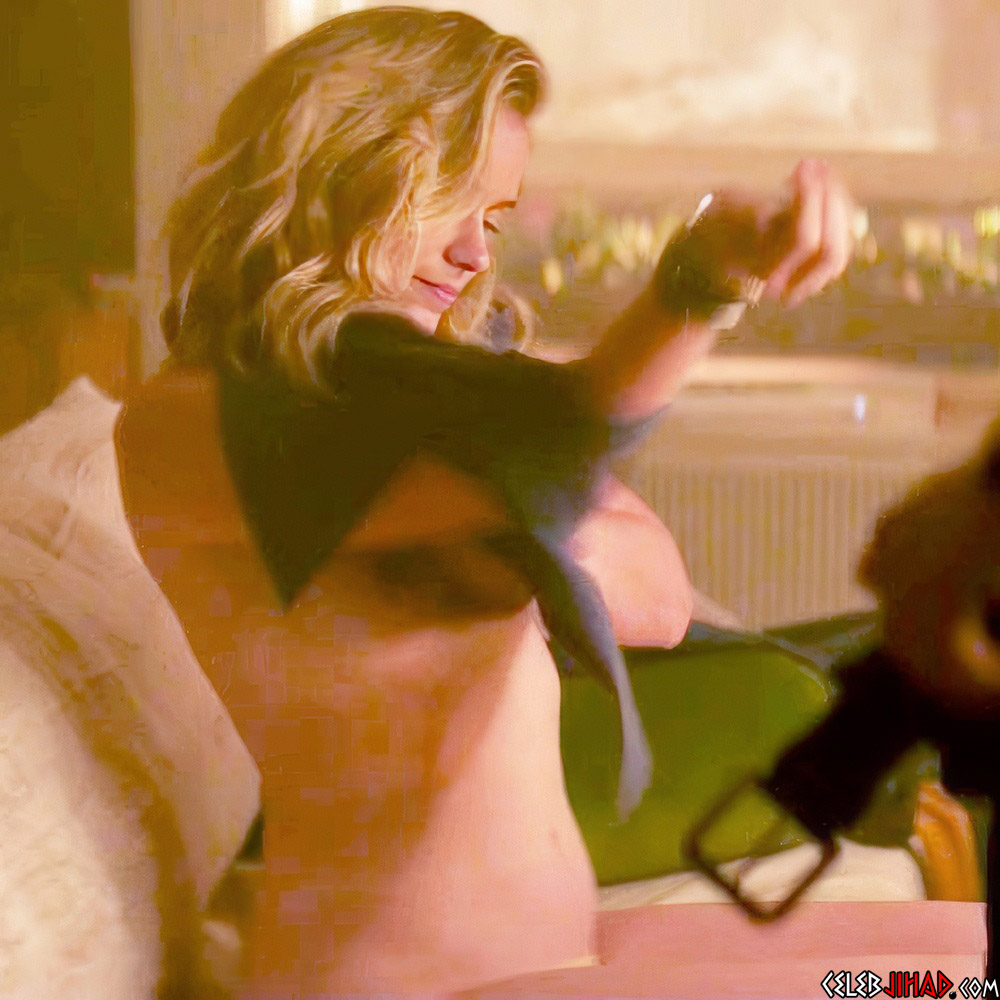 Elizabeth Lail nude