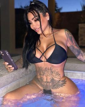 brittanyarazaviofleak_3.jpg