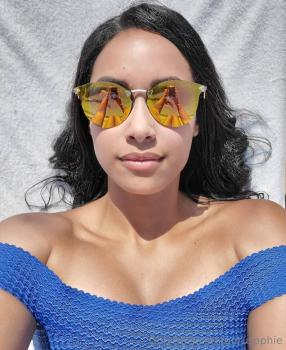 Flexy Sophie - OnlyFans Leak