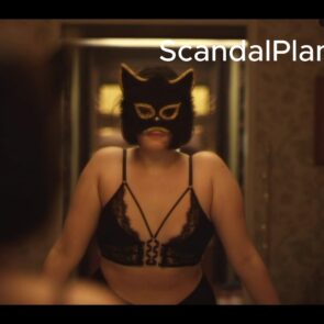 Barbie Ferreira kinky face mask