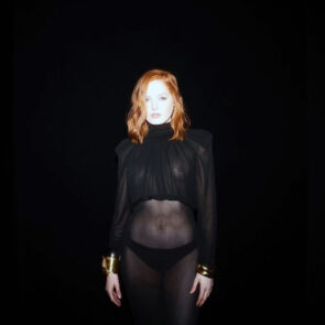 Ellie Bamber bare boobs