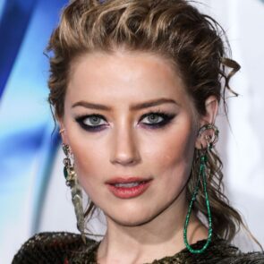 Amber Heard - Aquaman premiere in Los Angeles