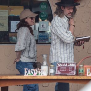 Amy Adams - Enjoys Casual Dinner Date in Los Angeles, photo 3
