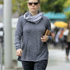 Amy Adams Shopping for Clothes and Groceries in Los Angeles 2/7/ 2017
