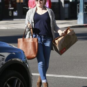 Amy Adams Shopping in Beverly Hills 12/20/ 2016