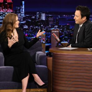 Amy Adams on The Tonight Show Starring Jimmy Fallon - 12.03.2024, photo 3