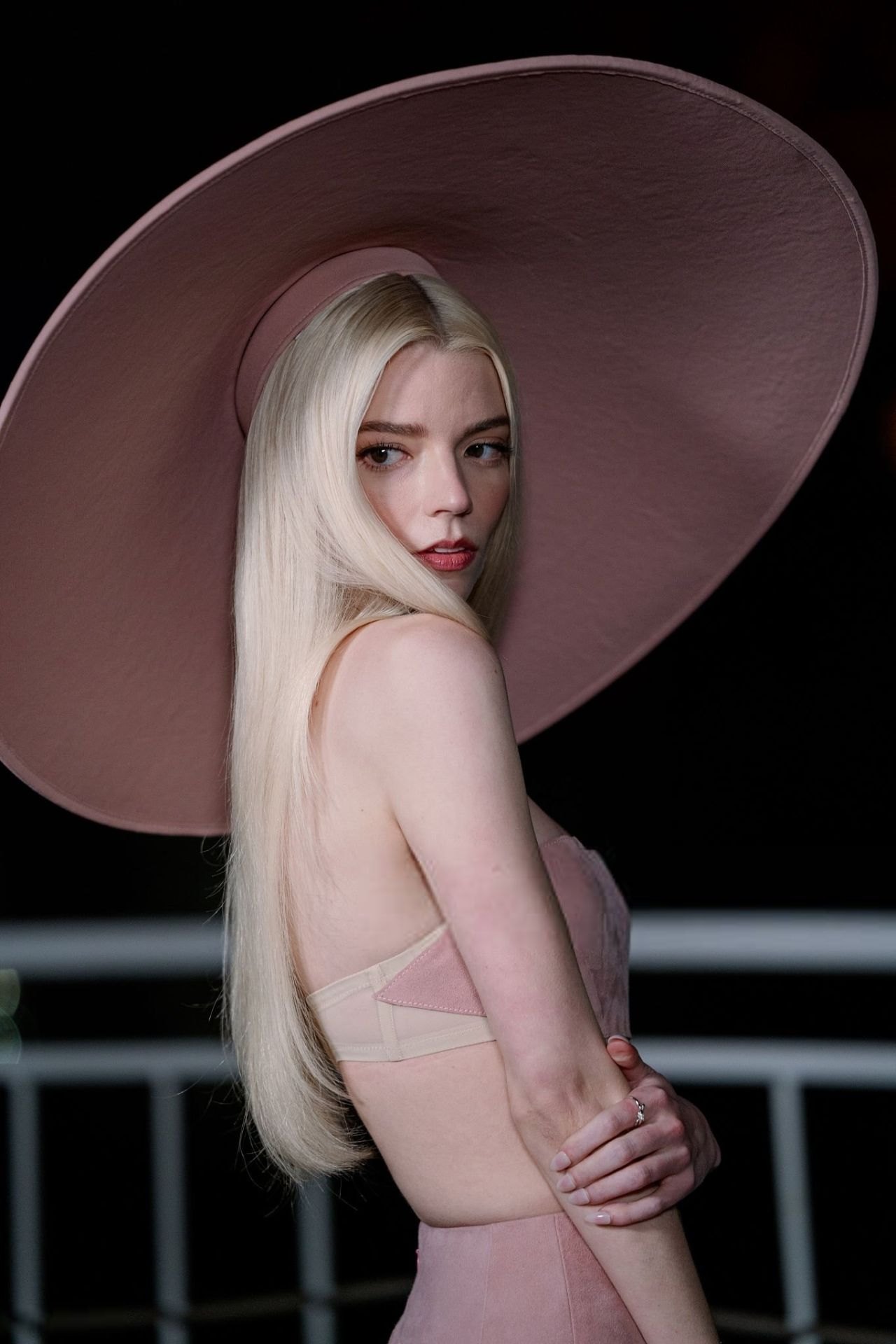 Anya Taylor-Joy in a blush pink gown and wide hat at the Super Mario Galaxy photocall in Tokyo, 2026, photo 2