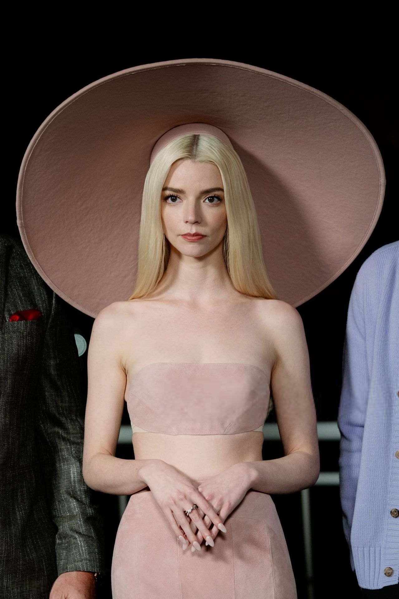 Anya Taylor-Joy in a blush pink gown and wide hat at the Super Mario Galaxy photocall in Tokyo, 2026, photo 4