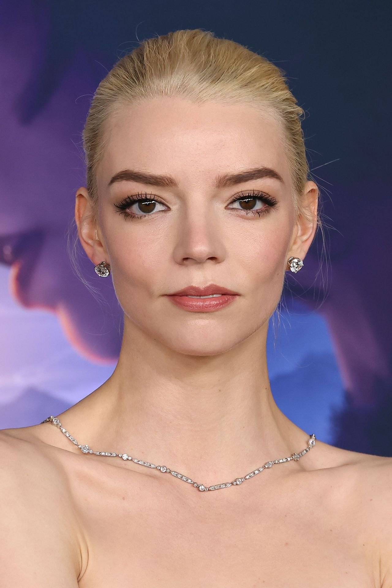Anya Taylor-Joy in a white feathered Dior mini dress at The Gorge premiere, February 2025, photo 3