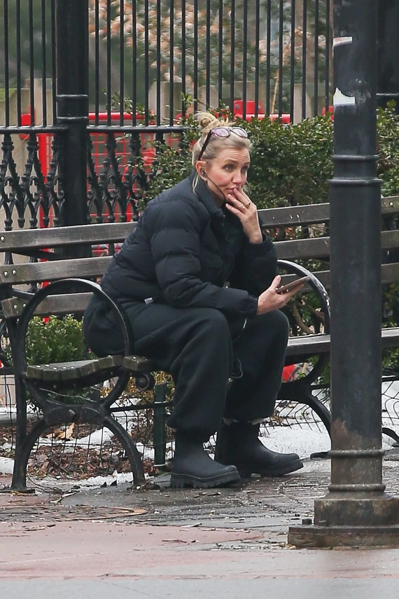 Cameron Diaz in relaxed black layers out in New York, February 2026, photo 2