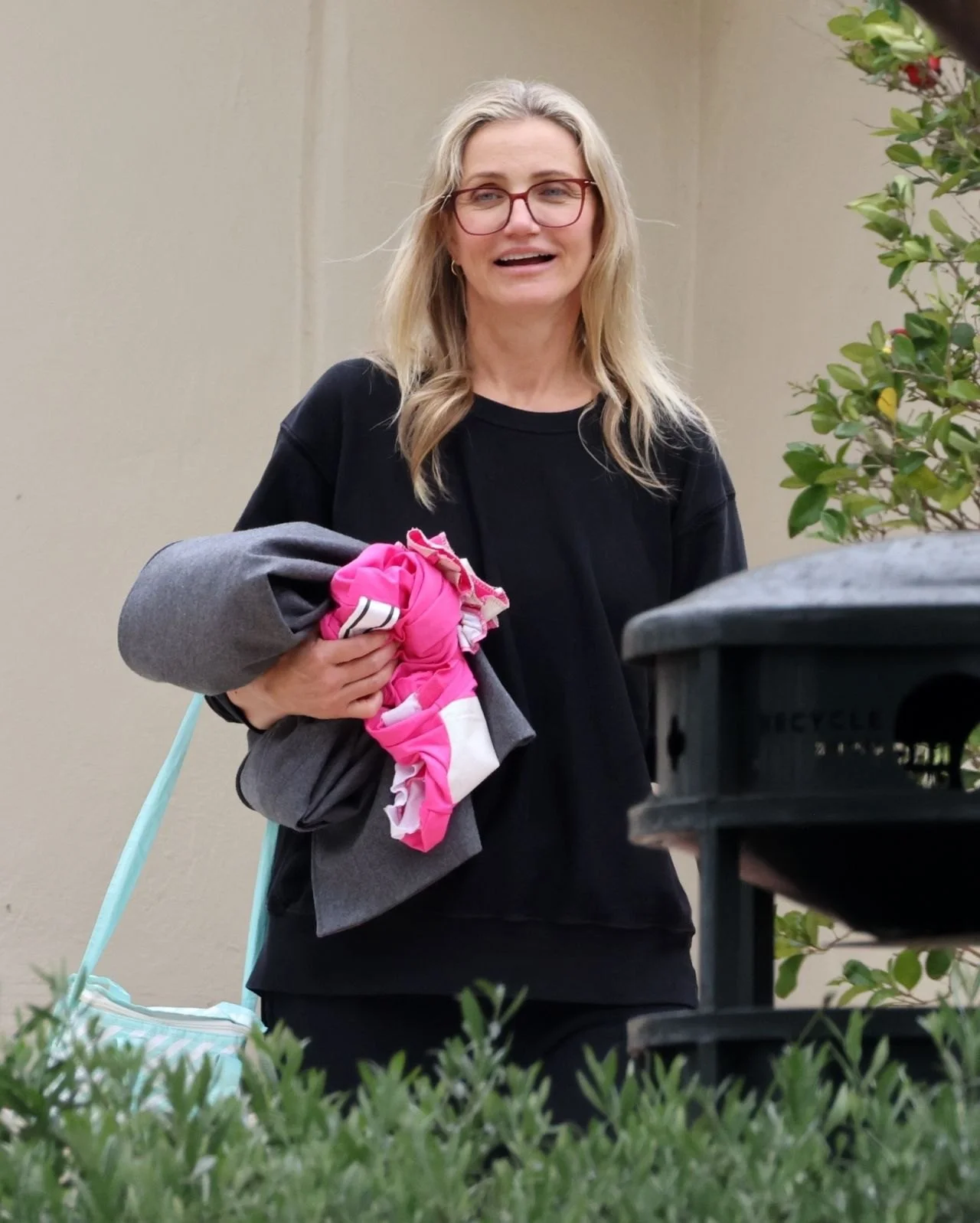 Cameron Diaz and Benji Madden stepping out in Santa Barbara, photo 3