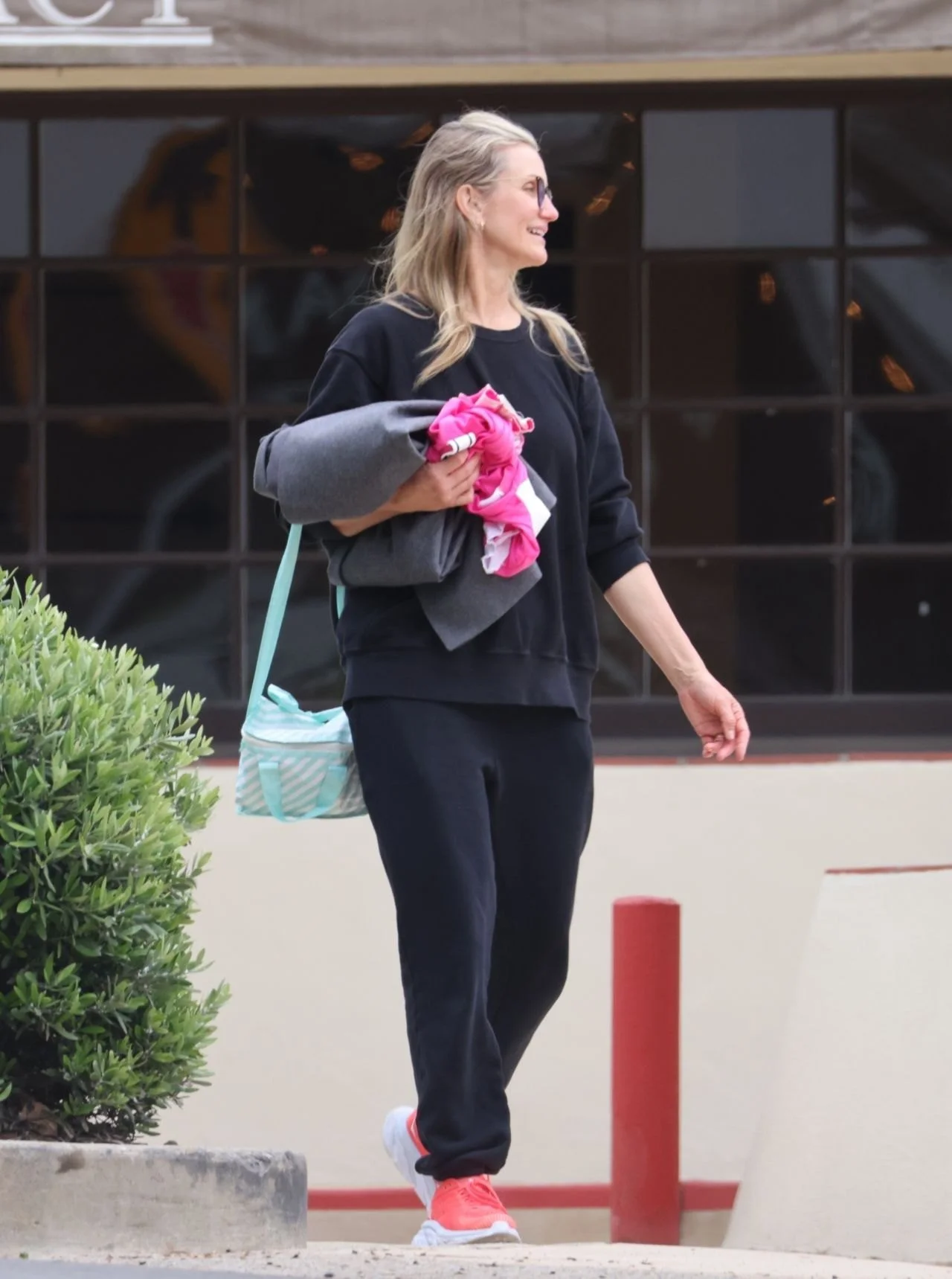 Cameron Diaz and Benji Madden stepping out in Santa Barbara, photo 4