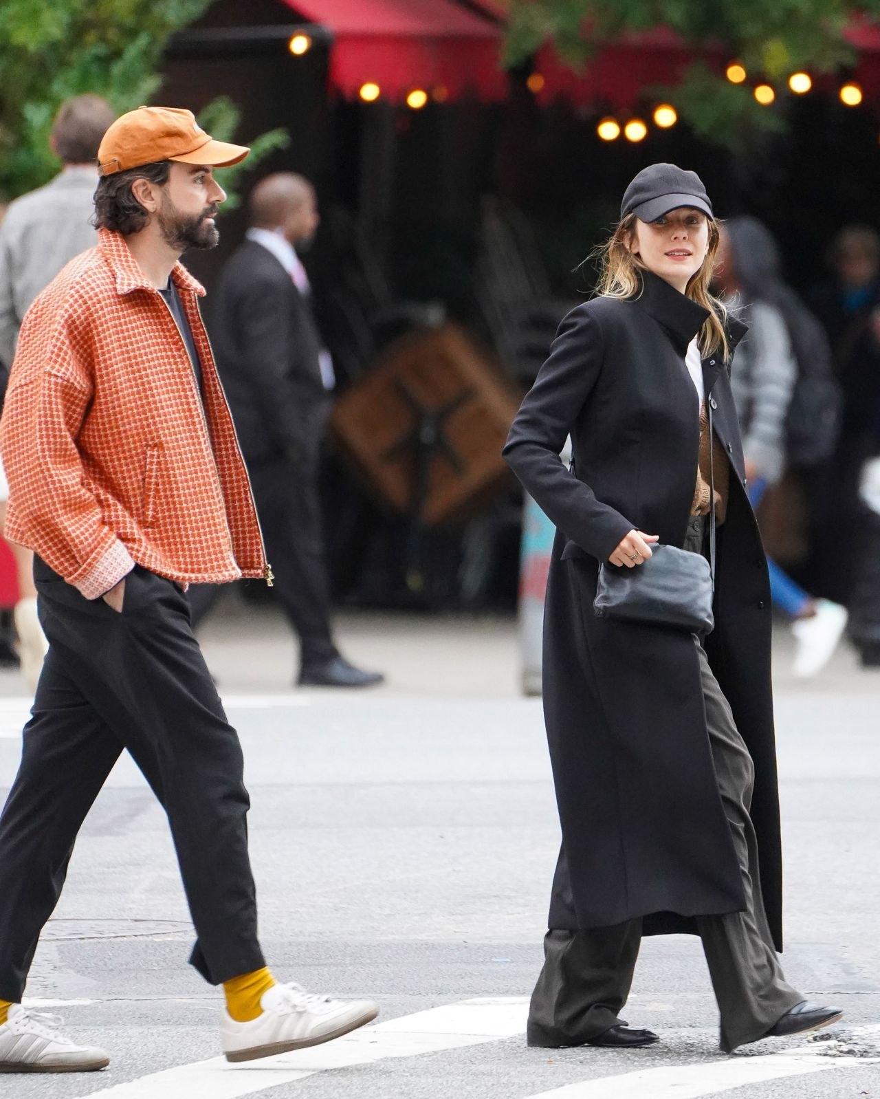 Elizabeth Olsen and Robbie Arnett out in New York City, October 2023, photo 4