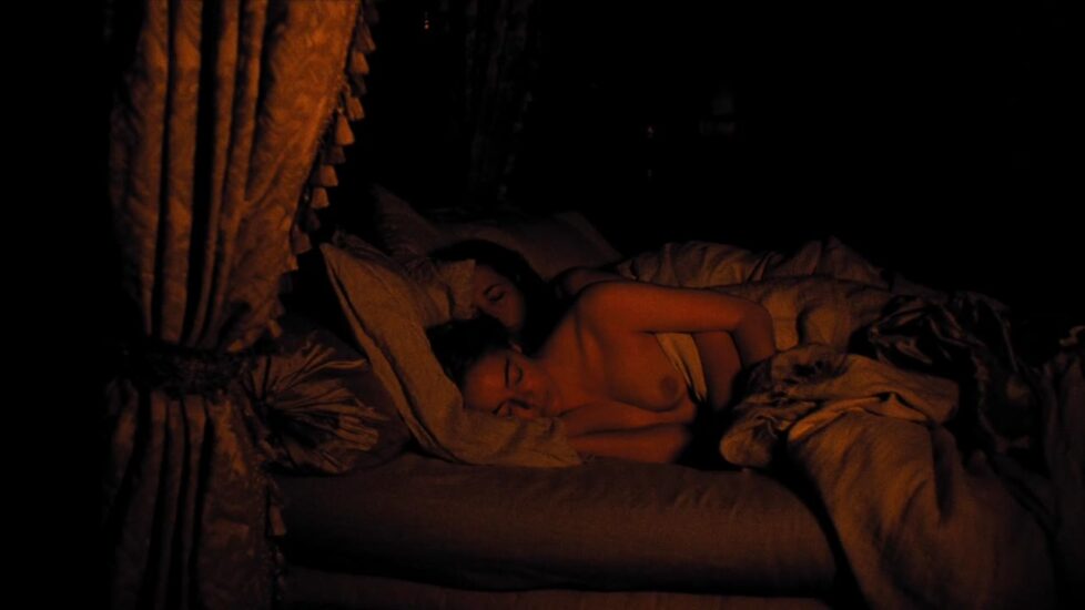 Emma Stone nude in The Favourite (2018), still 1