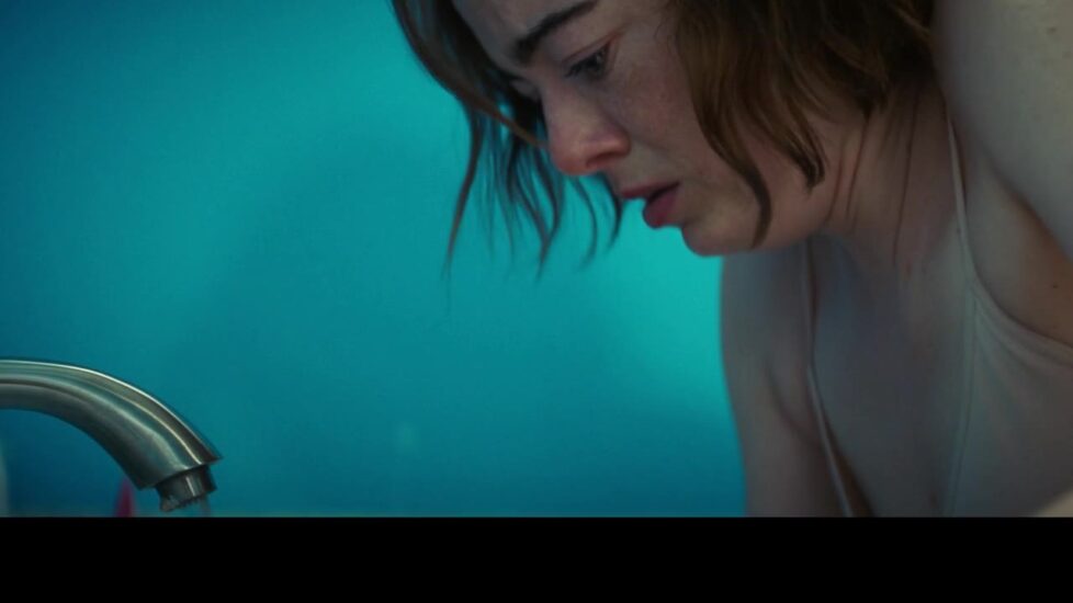 Emma Stone nude in Kinds of Kindness (2024), still 3