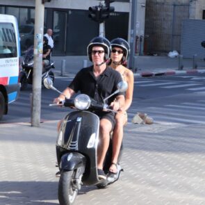 Gal Gadot Channels Urban Safari in Tel Aviv