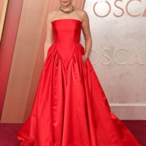 Gal Gadot Shines at 97th Academy Awards