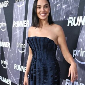 Gal Gadot Wears a Midnight Blue Textured Gown at The Runner Premiere