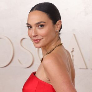 Gal Gadot Shines at 97th Academy Awards