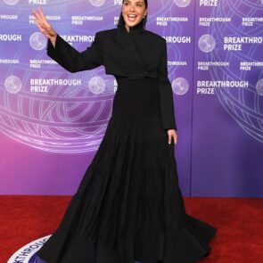 Gal Gadot Attends 12th Breakthrough Prize Ceremony Santa Monica 2026