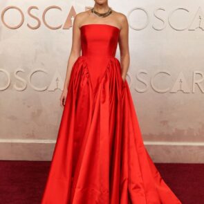 Gal Gadot Shines at 97th Academy Awards