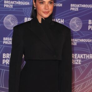 Gal Gadot Attends 12th Breakthrough Prize Ceremony Santa Monica 2026