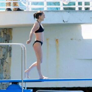 Natalie Portman rocks black bikini in Cannes 2025