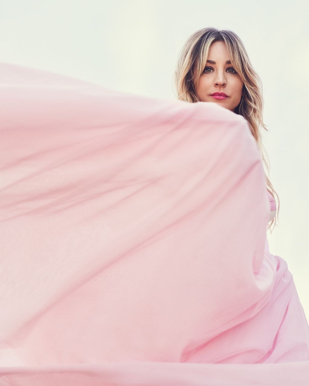 Kaley Cuoco - Variety The Golden Globes Issue February 2021, photo 2