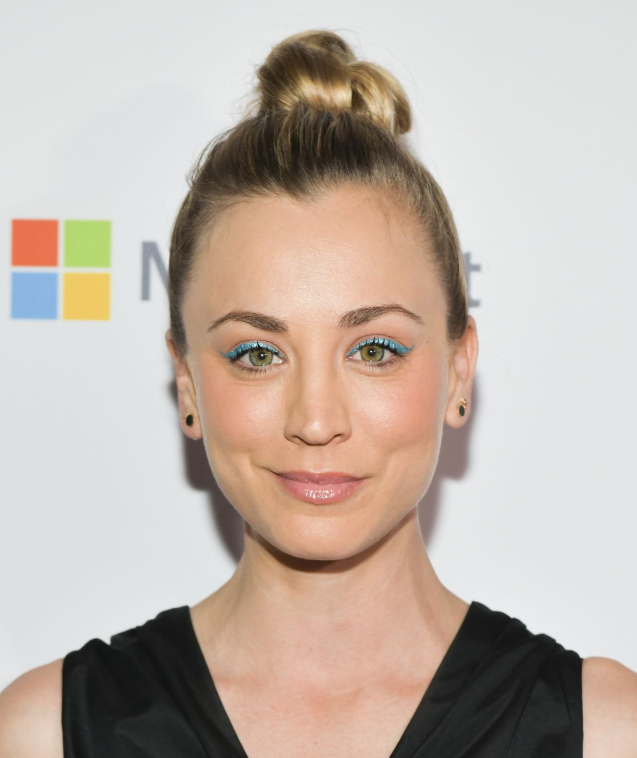 Kaley Cuoco - Much Love Animal Rescue 3rd Annual Spoken Woof Benefit in Culver City, photo 2