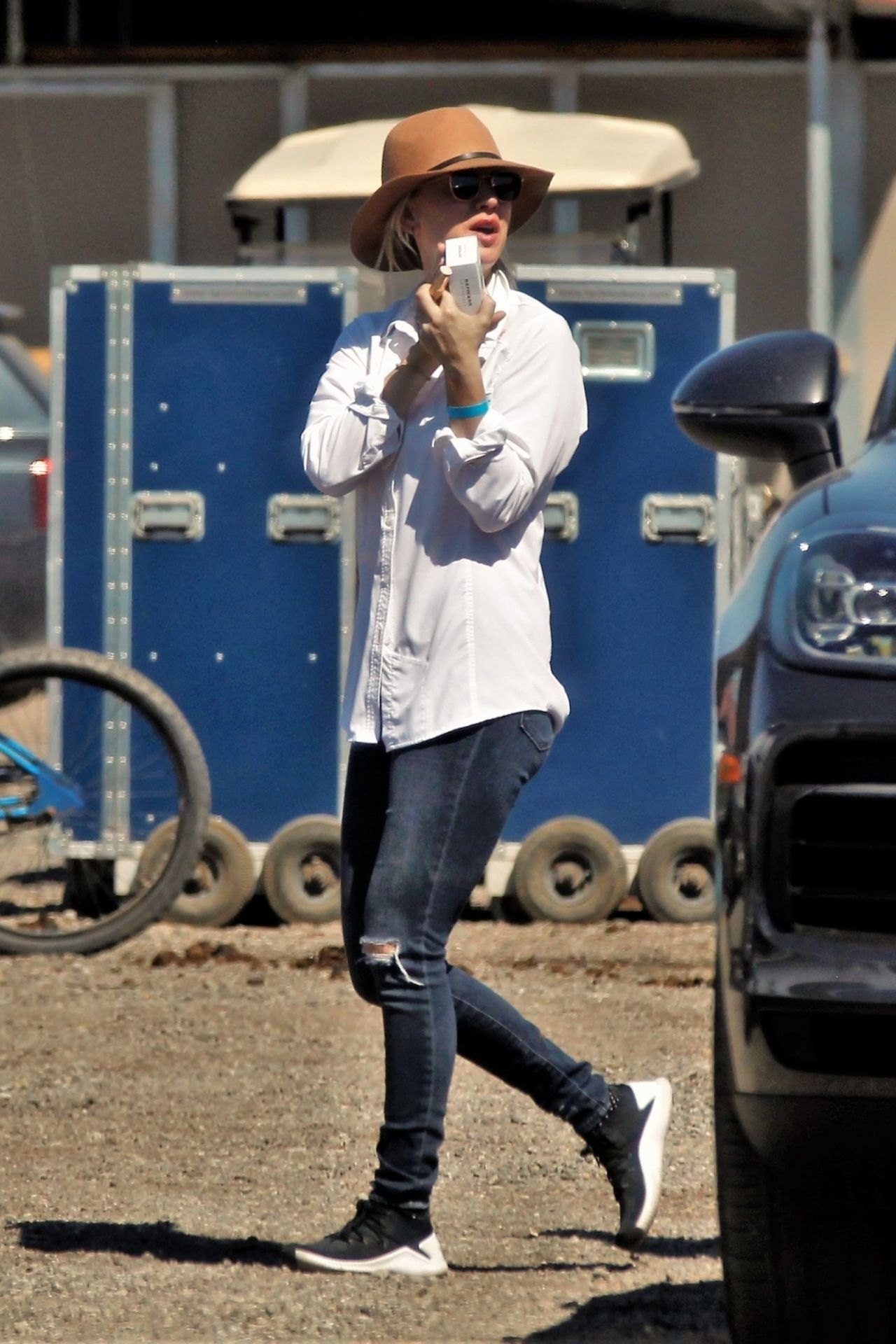 Kaley Cuoco - Horse Show Competition in La Quinta 03/17/2019, photo 2