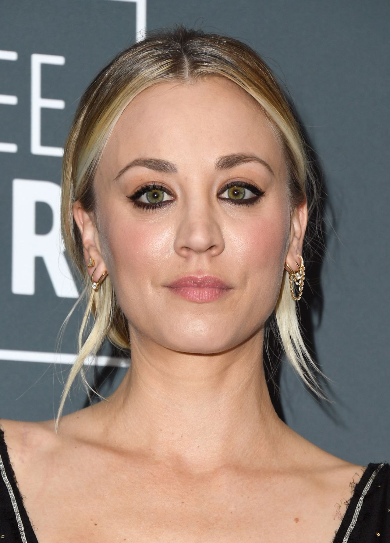 Kaley Cuoco Out and about, 2019 Critics’ Choice Awards, photo 2