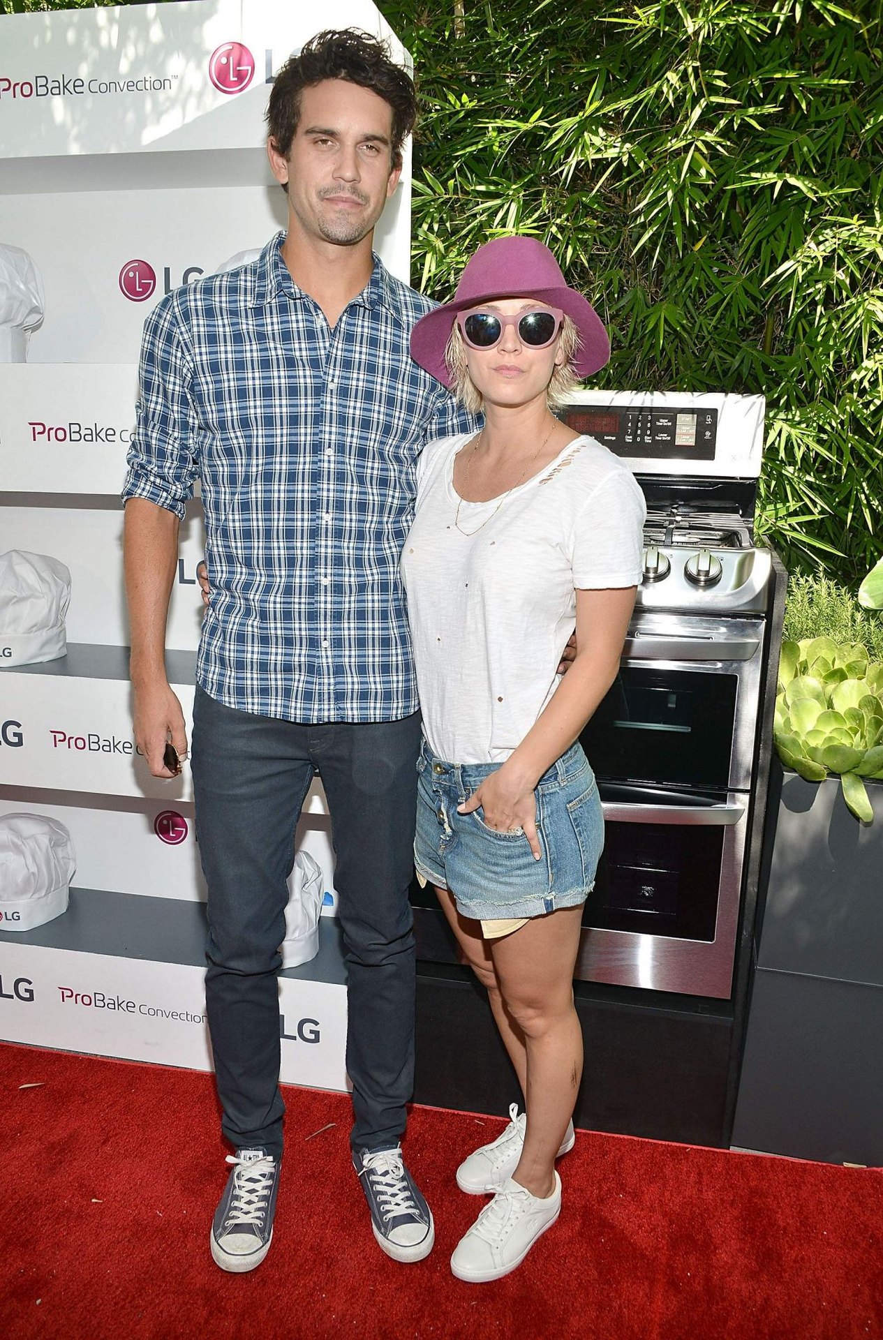 Kaley Cuoco - LG Electronics Host 'Fam To Table' Series, photo 2