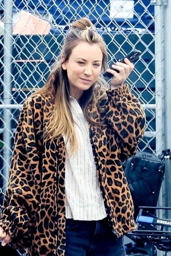 Kaley Cuoco at "Based on a True Story" Filming Set in LA 05-31-2024, photo 2