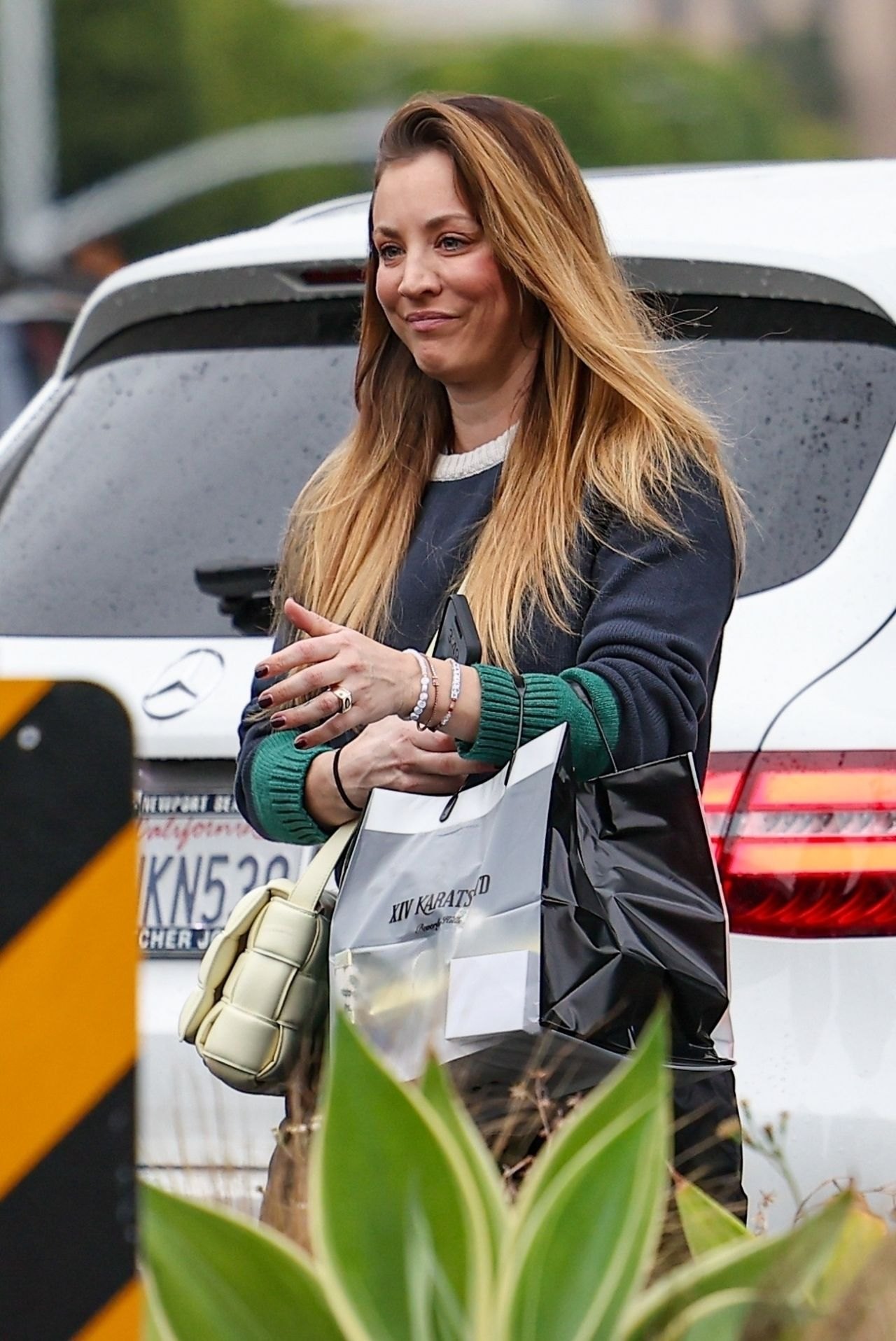 Kaley Cuoco Shopping Spree at XIV Karats Ltd. Jewelry in Beverly Hills 12/20/2023