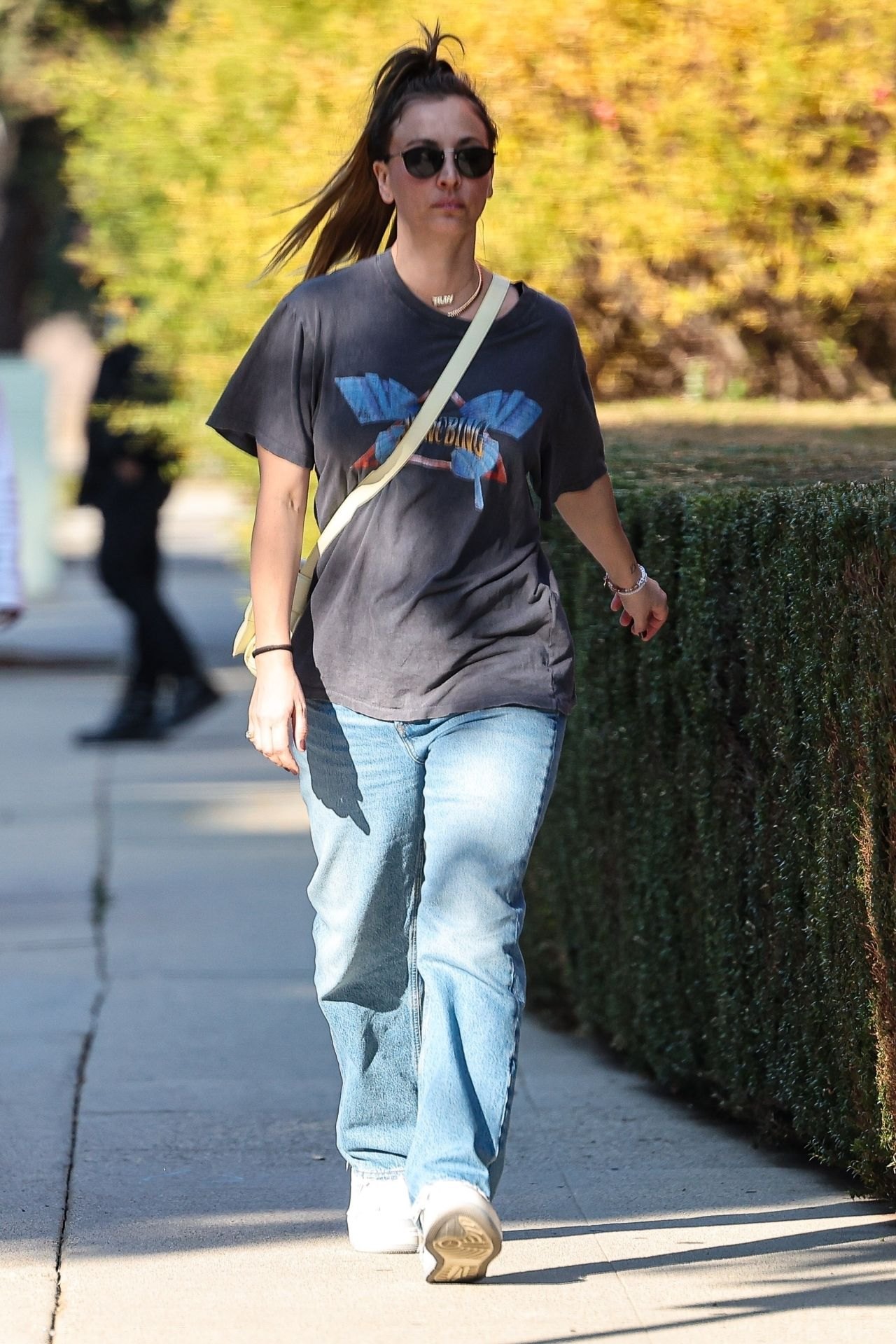Kaley Cuoco Shopping in Los Angeles 12/12/2023