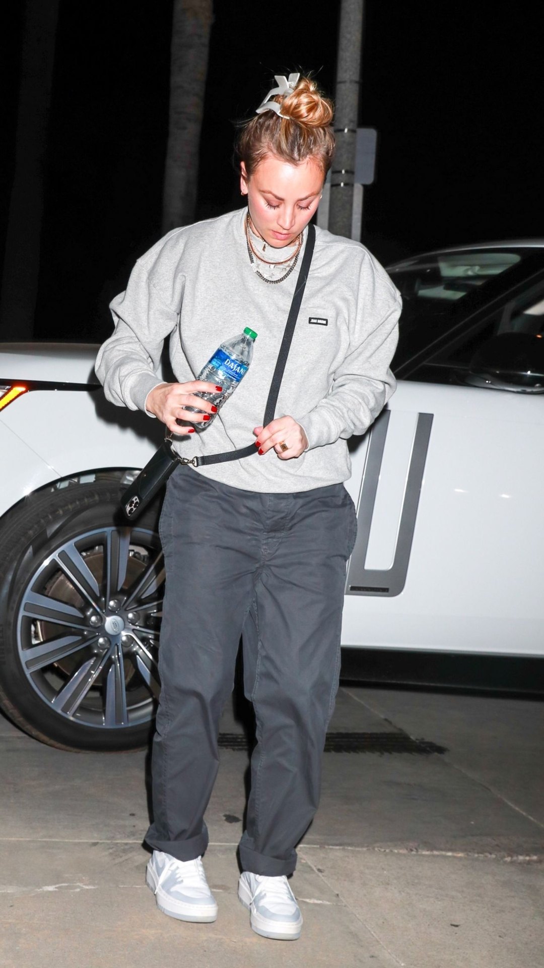 Kaley Cuoco and Tom Pelphrey - Churchome Service at the Saban Theater in Los Angeles 10/25/2023, photo 2