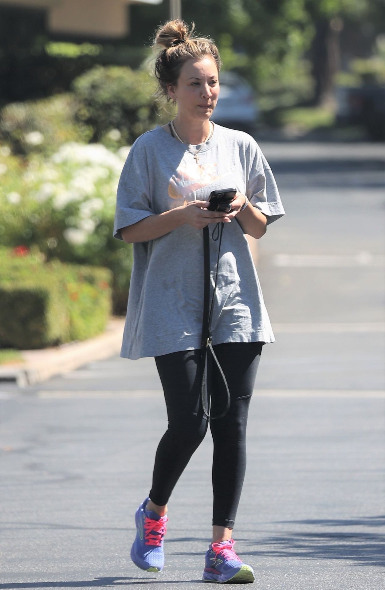 Kaley Cuoco Out in Agoura Hills 09/25/2023