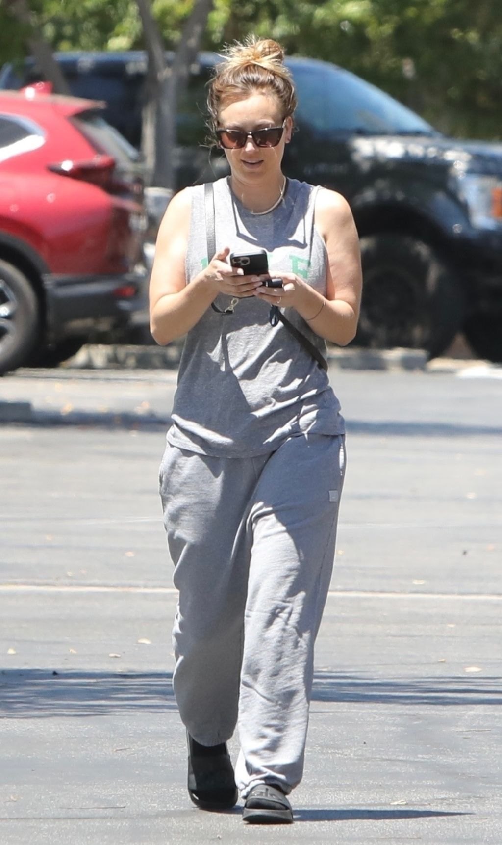 Kaley Cuoco at Jersey Mike's Subs in Calabasas 08/07/2023