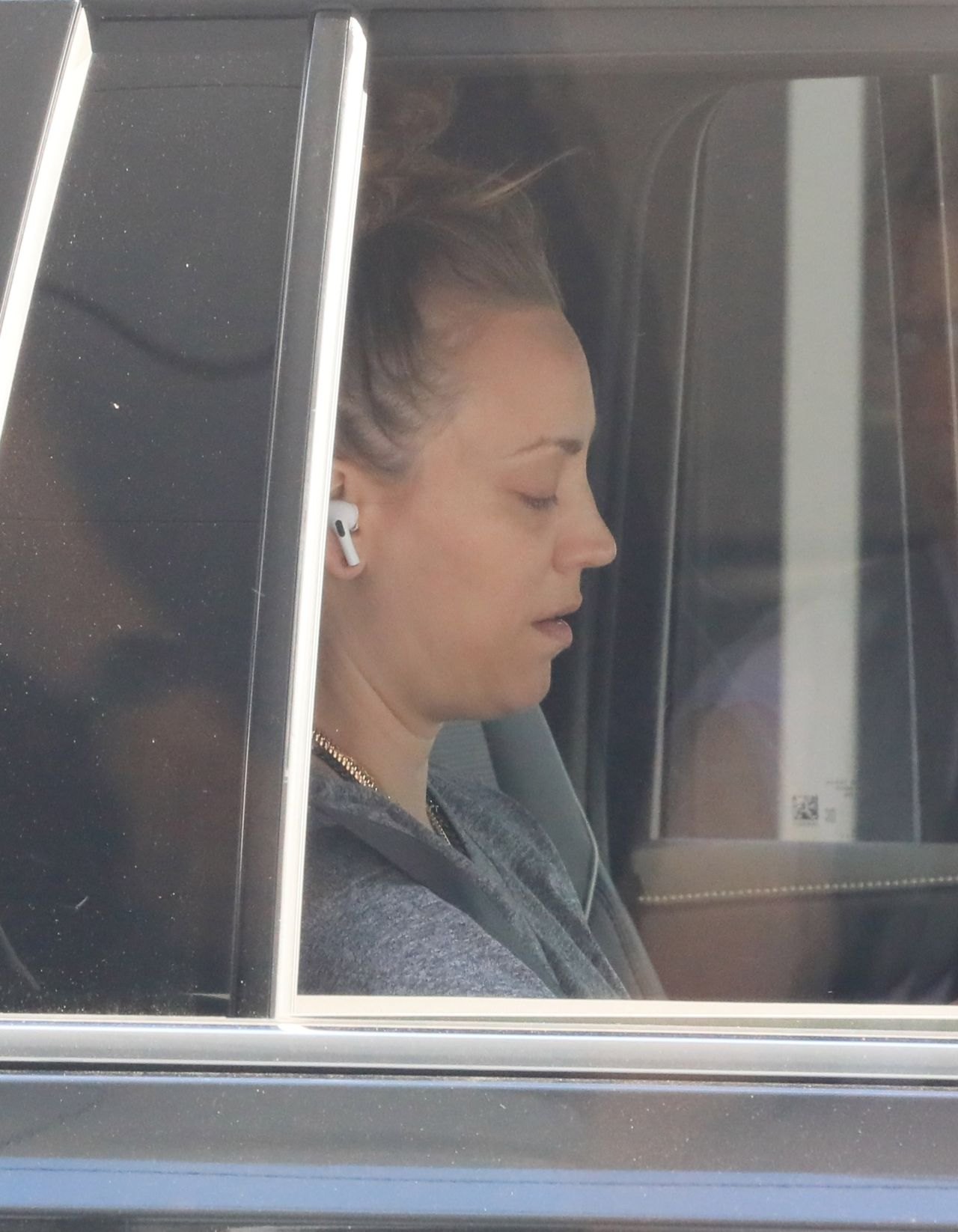 Kaley Cuoco - Make-up Free - Los Angeles 06/27/2023