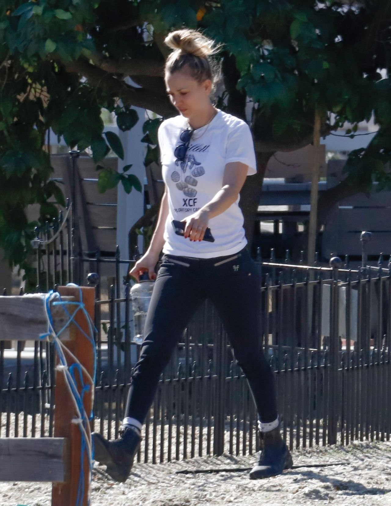 Kaley Cuoco Out in LA 01/15/2021