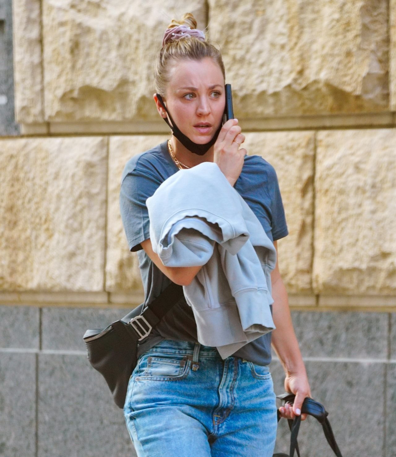 Kaley Cuoco On Her Phone - NYC 09/27/2020
