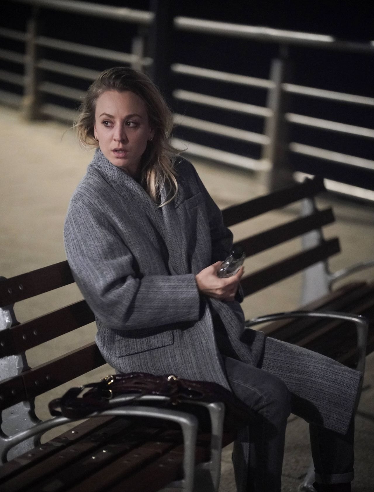Kaley Cuoco - "The Flight Attendant" Set in NYC 09/11/2020, photo 2