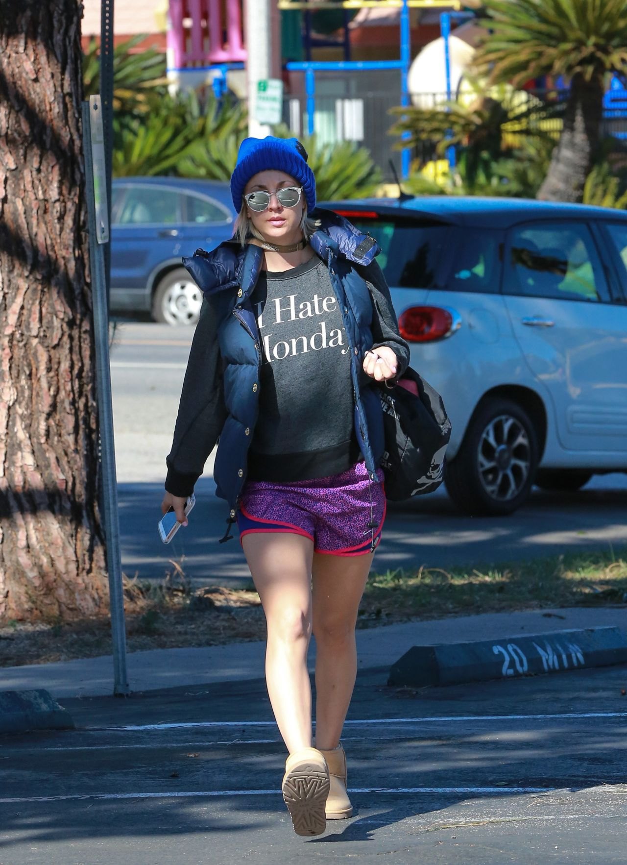 Kaley Cuoco Out and About in Los Angeles, November 2015