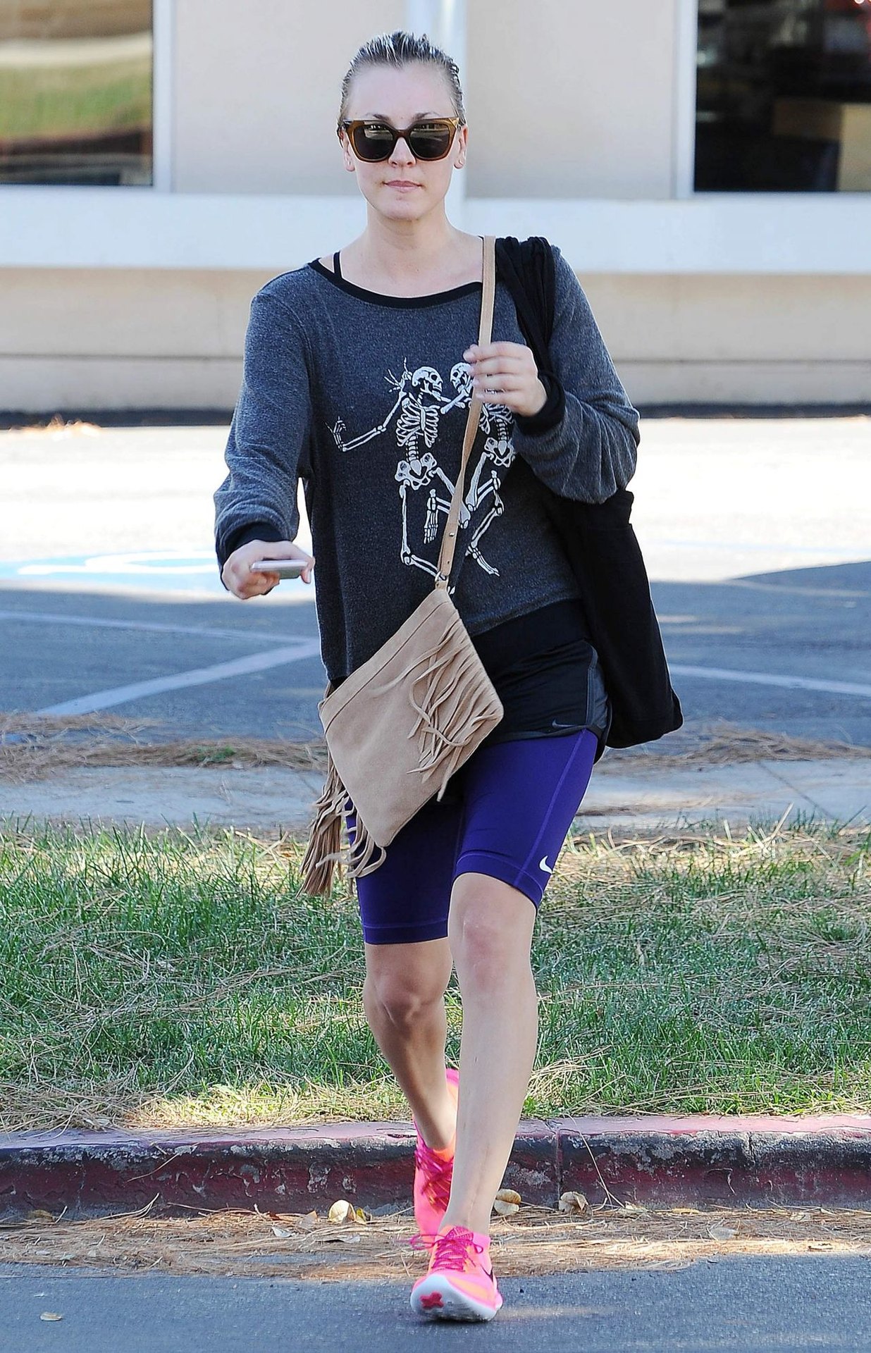 Kaley Cuoco Leaving Yoga Class in Los Angeles, October 2015