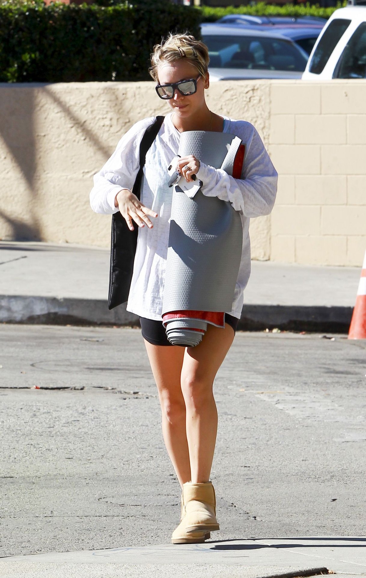Kaley Cuoco Leaving Yoga Class in Studio City - November 2014