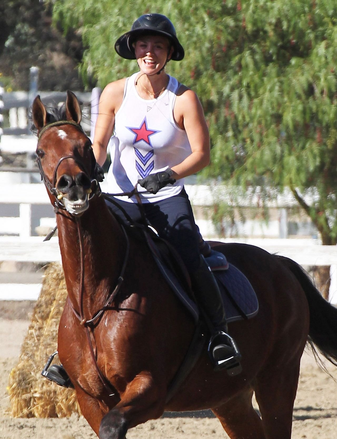 Kaley Cuoco - Riding Her Horse in Los Angeles, October 2014