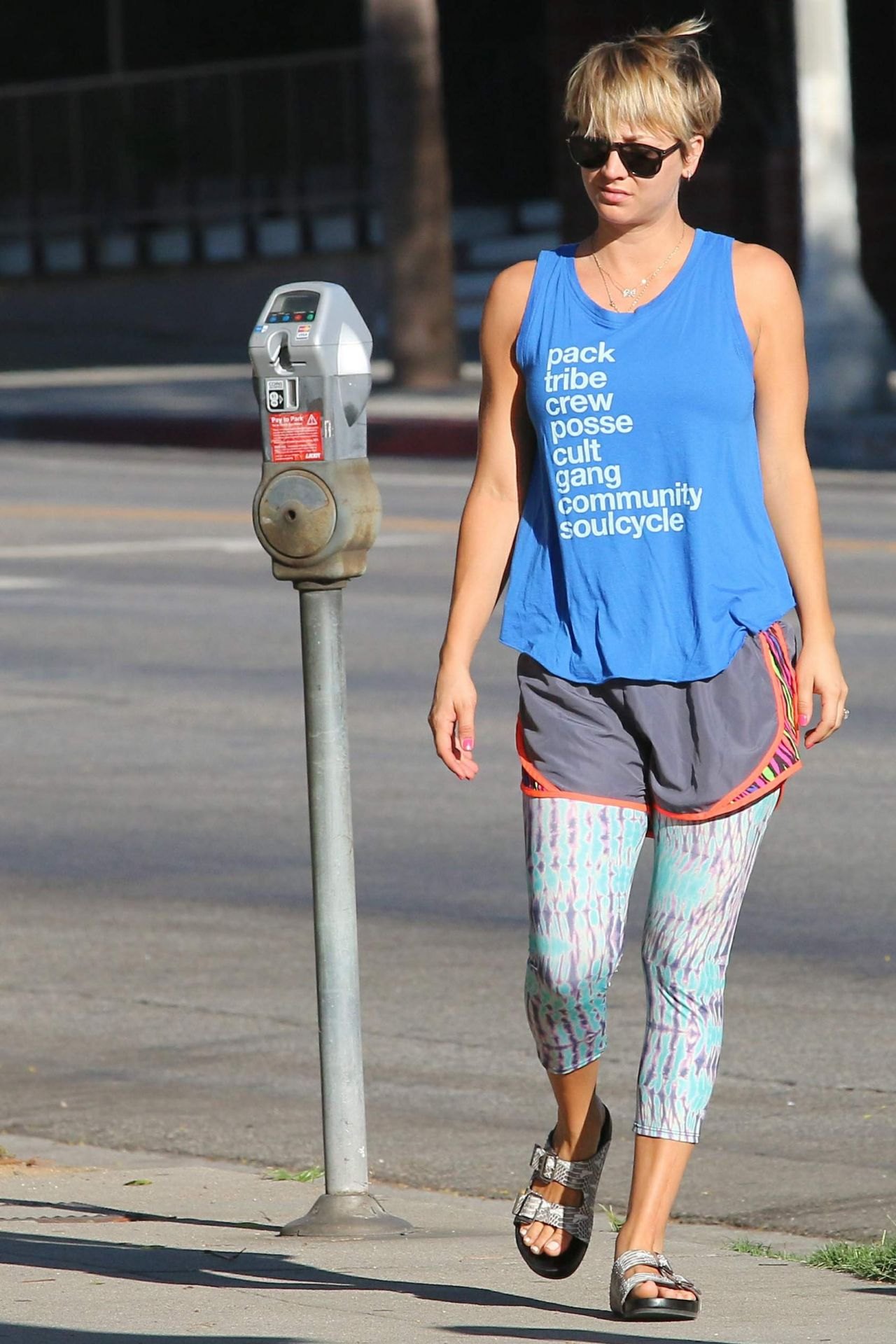 Kaley Cuoco Arriving For a Yoga Class - August 2014