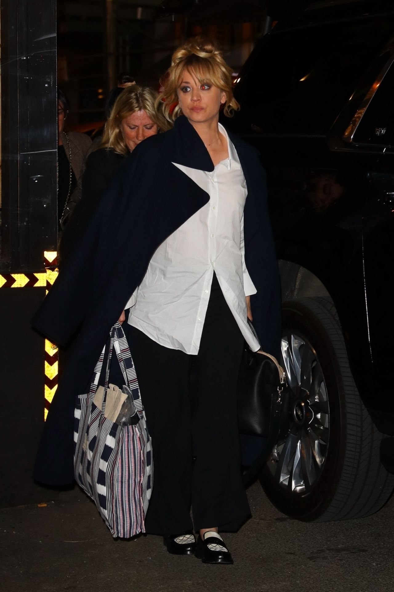 Kaley Cuoco - "Watch What Happens Live With Andy Cohen" in New York 04/20/2022, photo 2