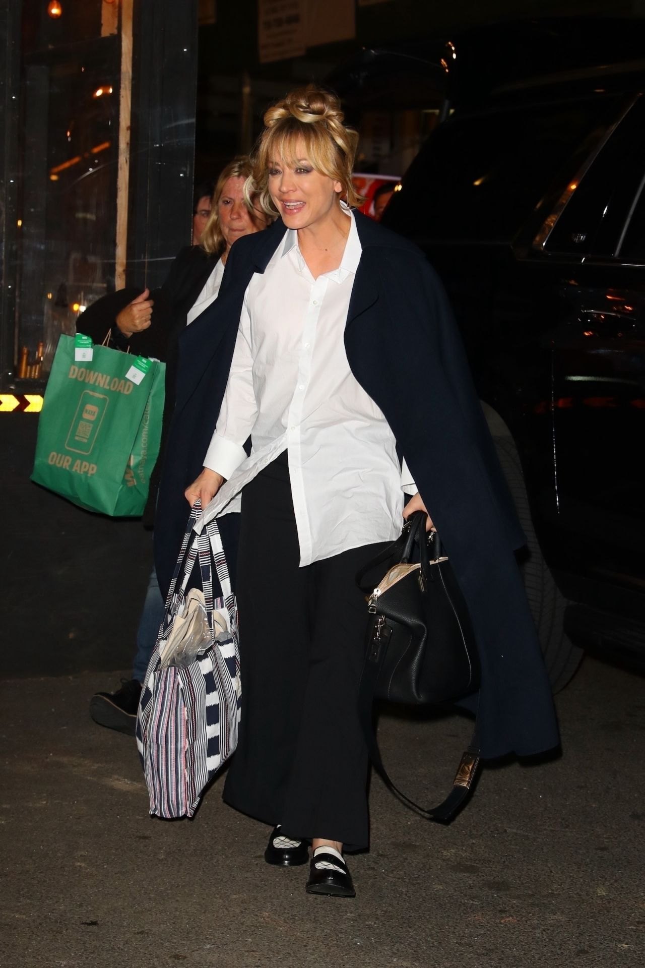 Kaley Cuoco - "Watch What Happens Live With Andy Cohen" in New York 04/20/2022, photo 3